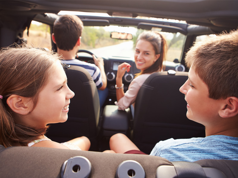 Coche familia viaje