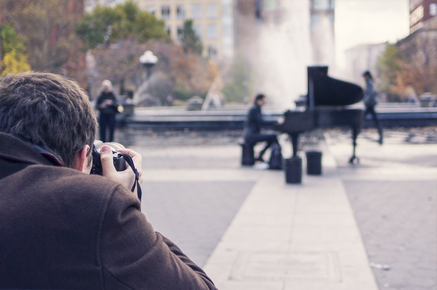 Fotografía ciudad piano