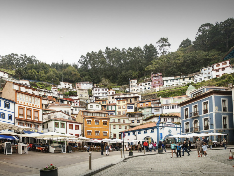 los destinos más bonitos de españa: cudillero