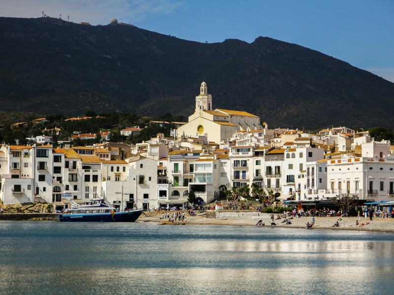 los destinos más bonitos de españa: cadaques