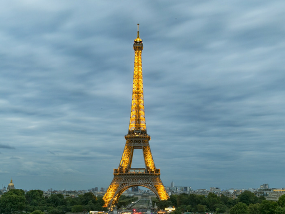 foto romantica san valentin: París