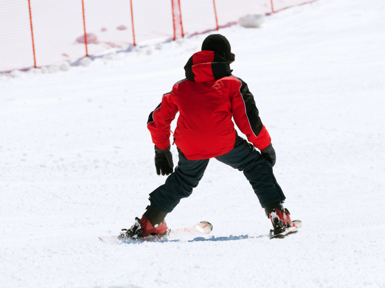 aprender a esquiar: cómo sobrevivir a tu primer día de nieve