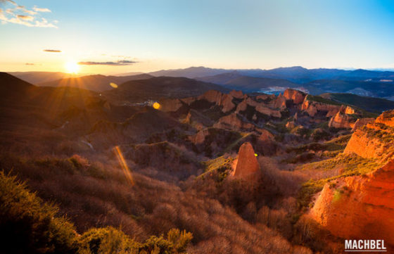 mejores-lugares-para-ver-el-atardecer-medulas-muchosol