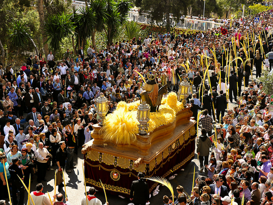 tradiciones-semana-santa-palmeras-elche