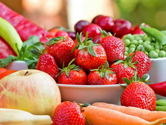 Recetas sanas preparadas con frutas y verduras de temporada