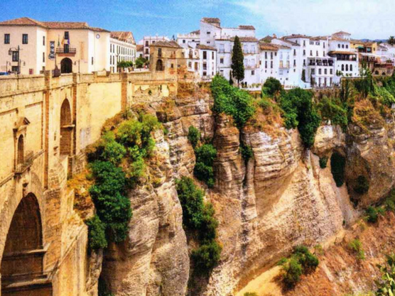 Ronda, pueblo blanco sobre acantilados | Not just a tourist