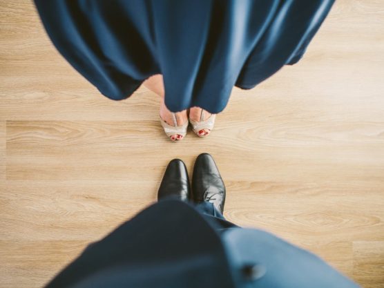 Bailar es una forma de hacer ejercicio en casa