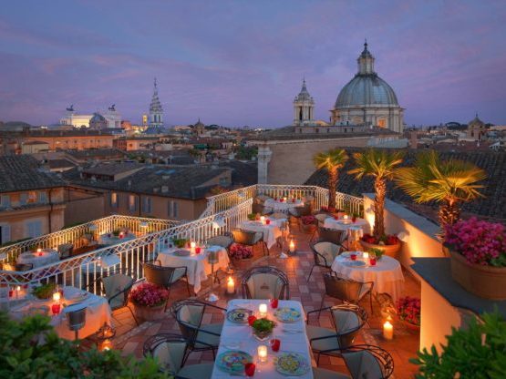 Una terraza bonita para visitar Roma en pareja