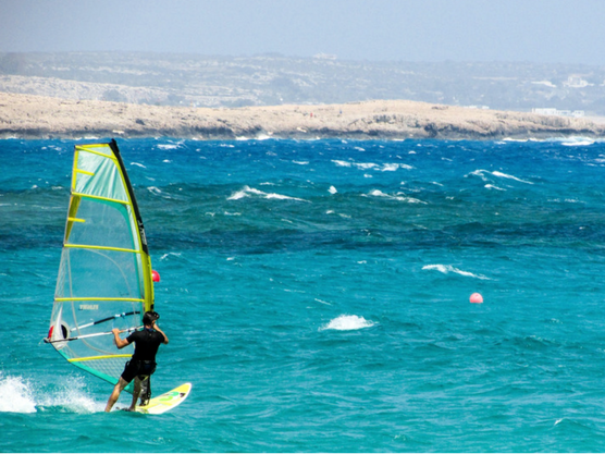 mejores-destinos-windsurf-tarifa-muchosol