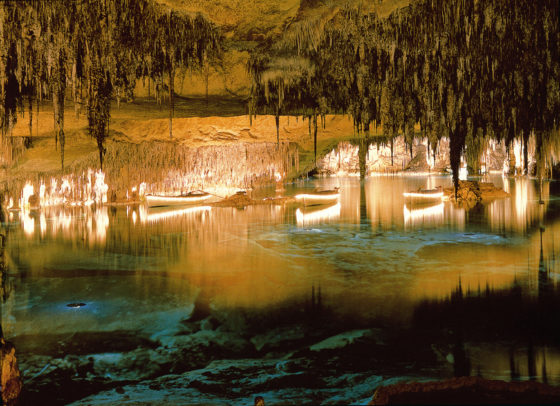 mallorca-en-pareja-Cuevas-del-Drach-muchosol