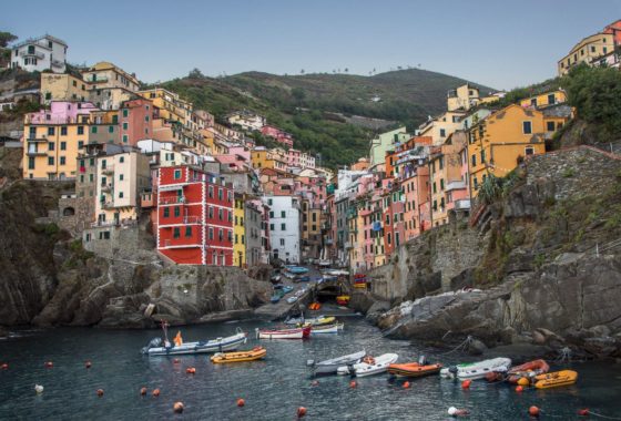 pueblos-de-cinque-terre-riomaggiore-muchosol