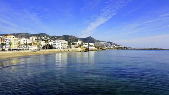 destinos-gay-friendly-sitges-muchosol