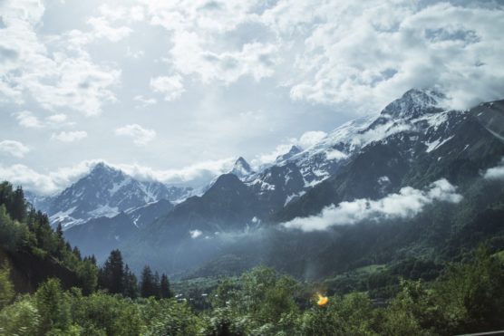 destinos-de-senderismo-en-europa-mont-blanc-muchosol