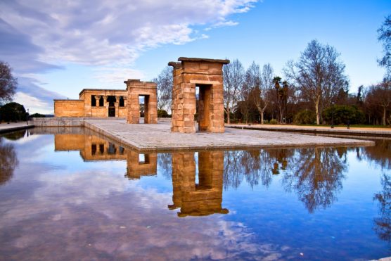 cosas-gratis-que-hacer-en-madrid-debod-muchosol