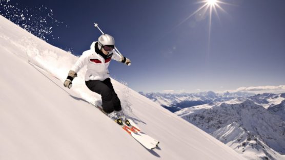 esquiar-con-seguridad-casco-muchosol