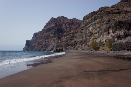 playas-nudistas-de-gran-canaria-guigui-muchosol