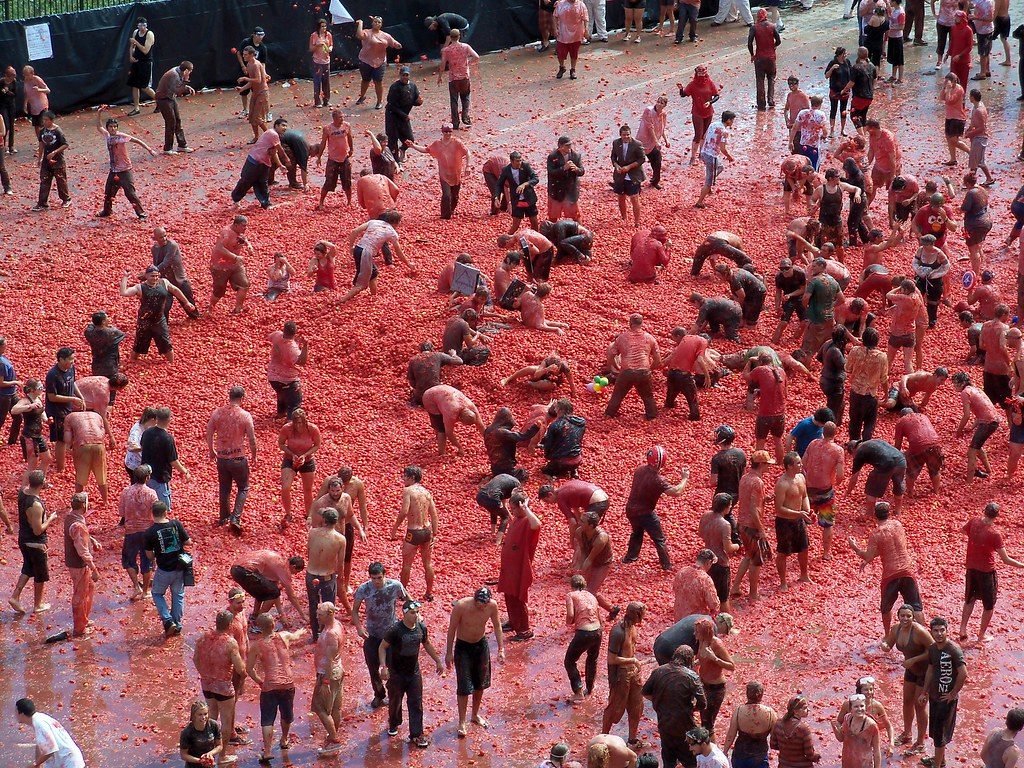 pueblos-en-fiestas-tomatina