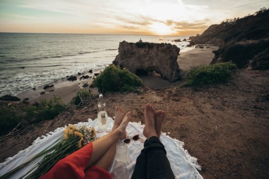 que-llevar-a-un-picnic-playa